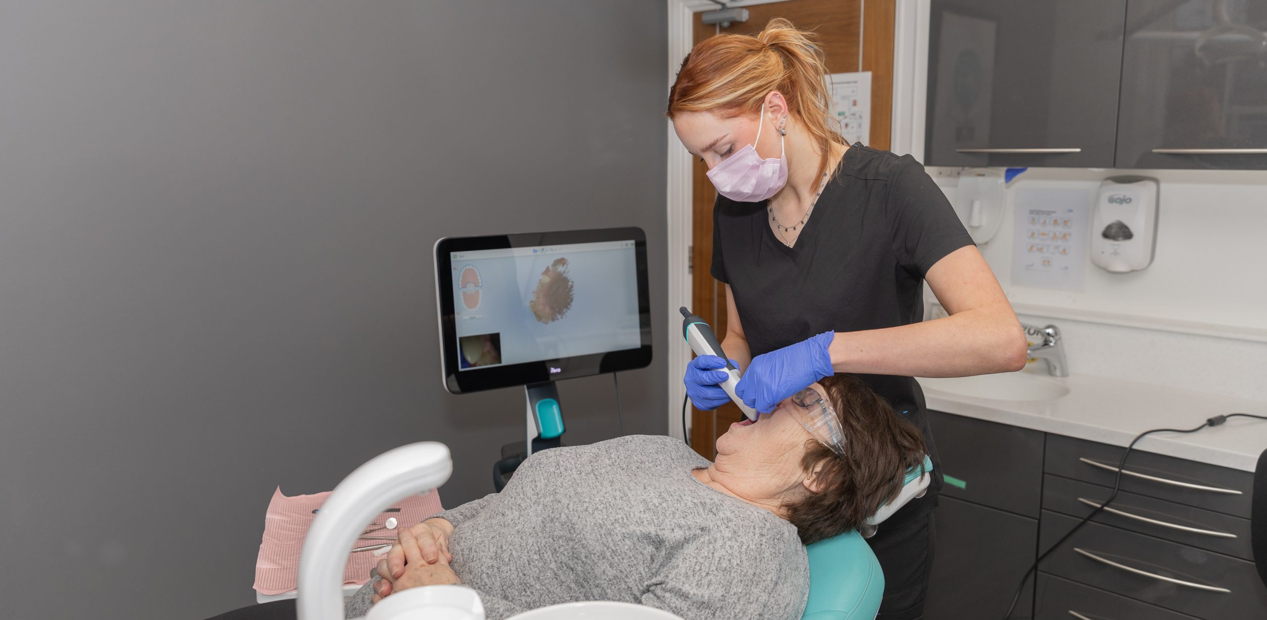 Hurst Dental & Implant Clinic